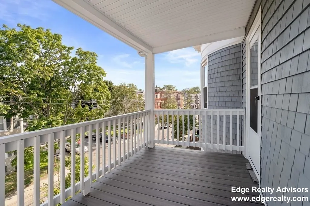 55 Easton St, Allston