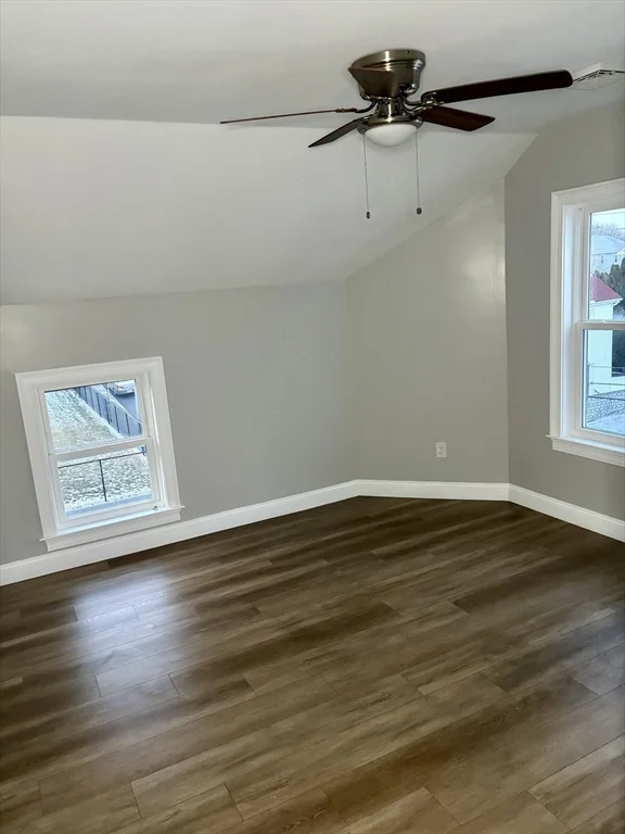 325 Snell, Fall River