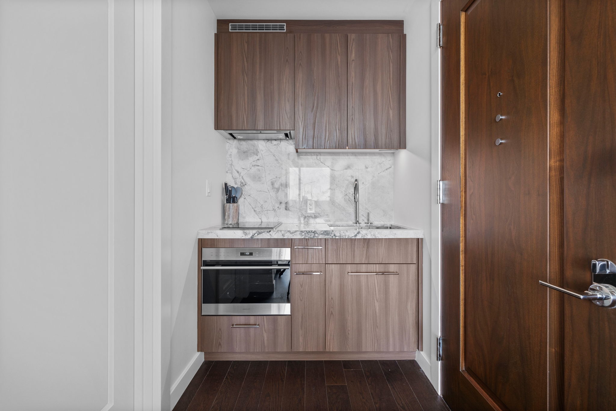 430 Stuart St, Back Bay