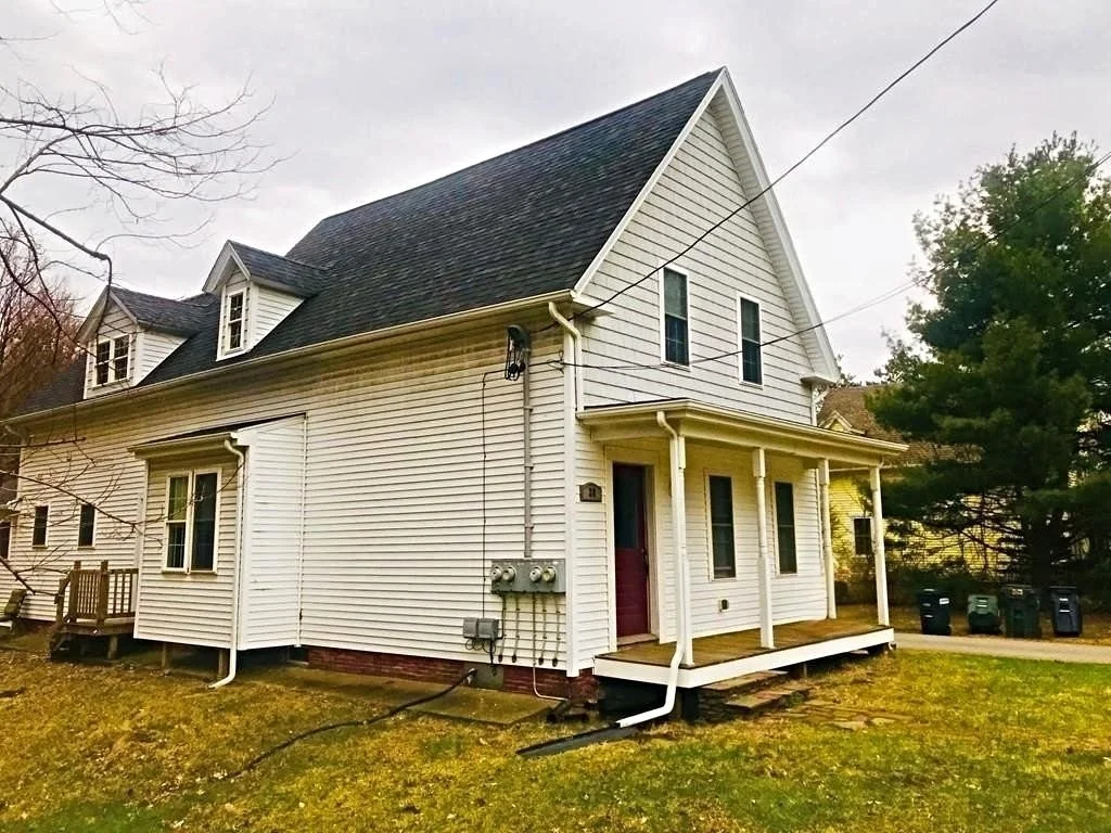 38 Reservoir, Holden