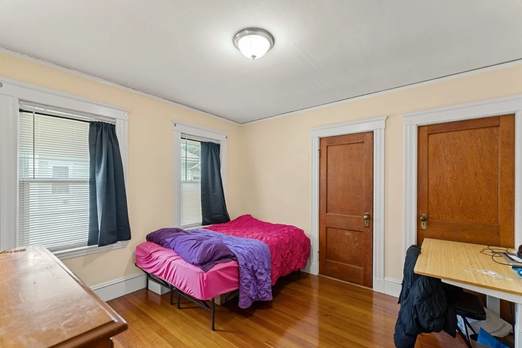 25 Dartmouth St, East Watertown