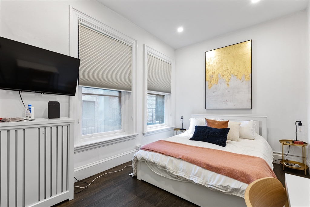 373 Commonwealth Ave, Back Bay