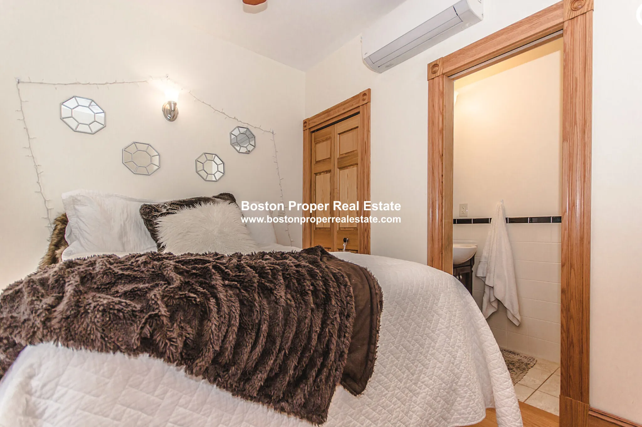 60 Phillips St, Beacon Hill