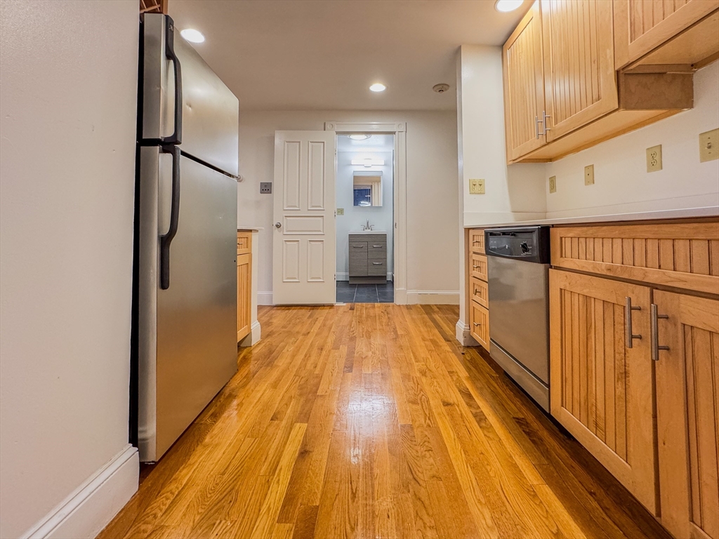 195 Commonwealth Ave, Back Bay