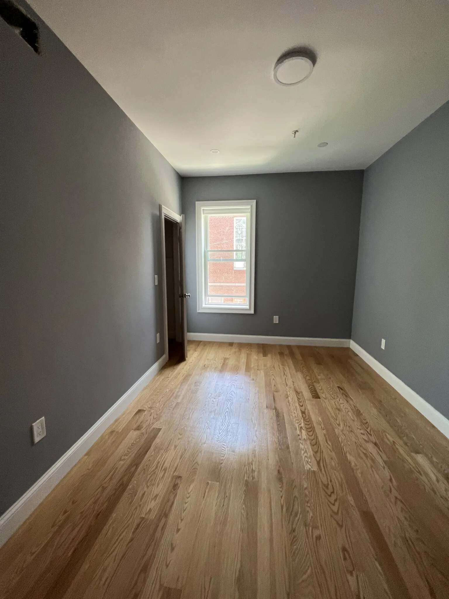 339 Cambridge St, East Cambridge