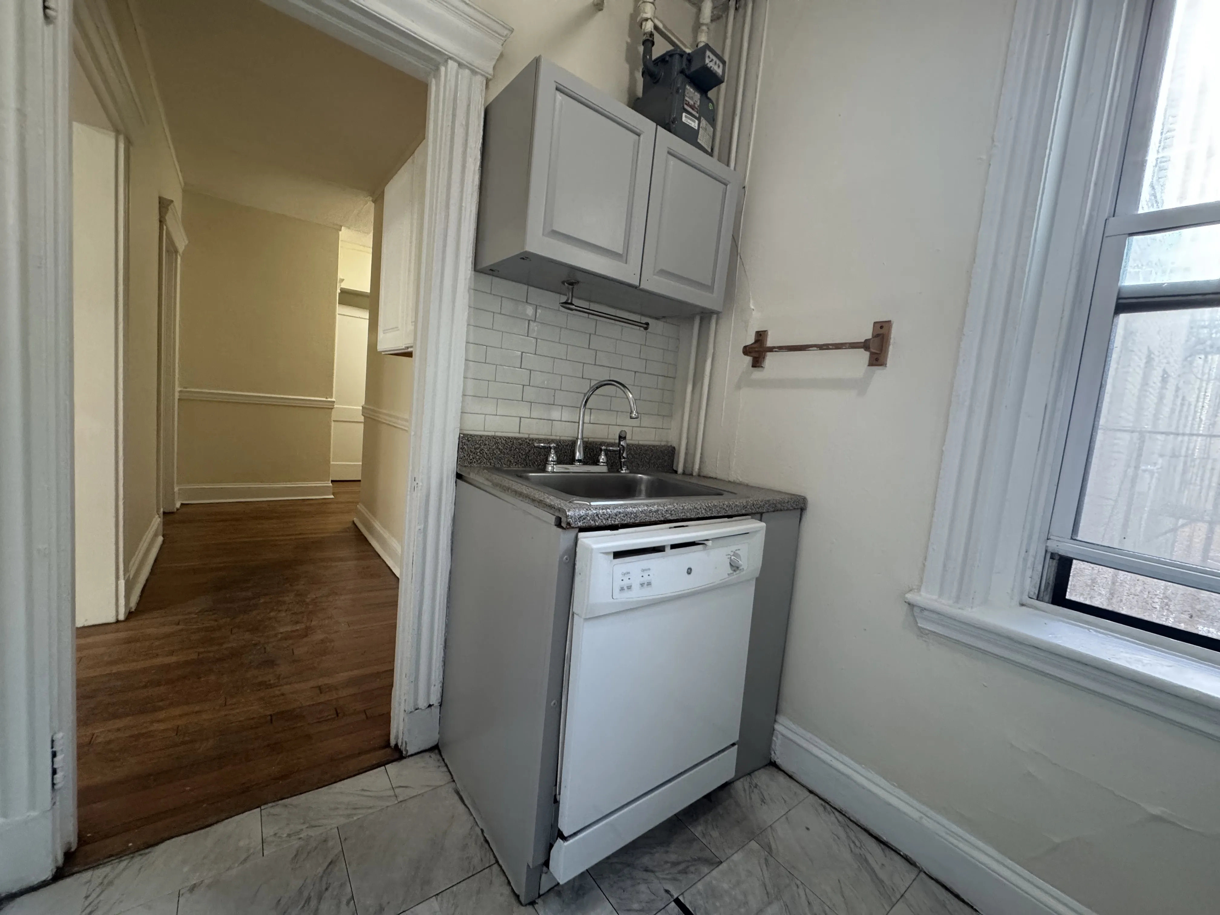 364 Riverway, Mission Hill