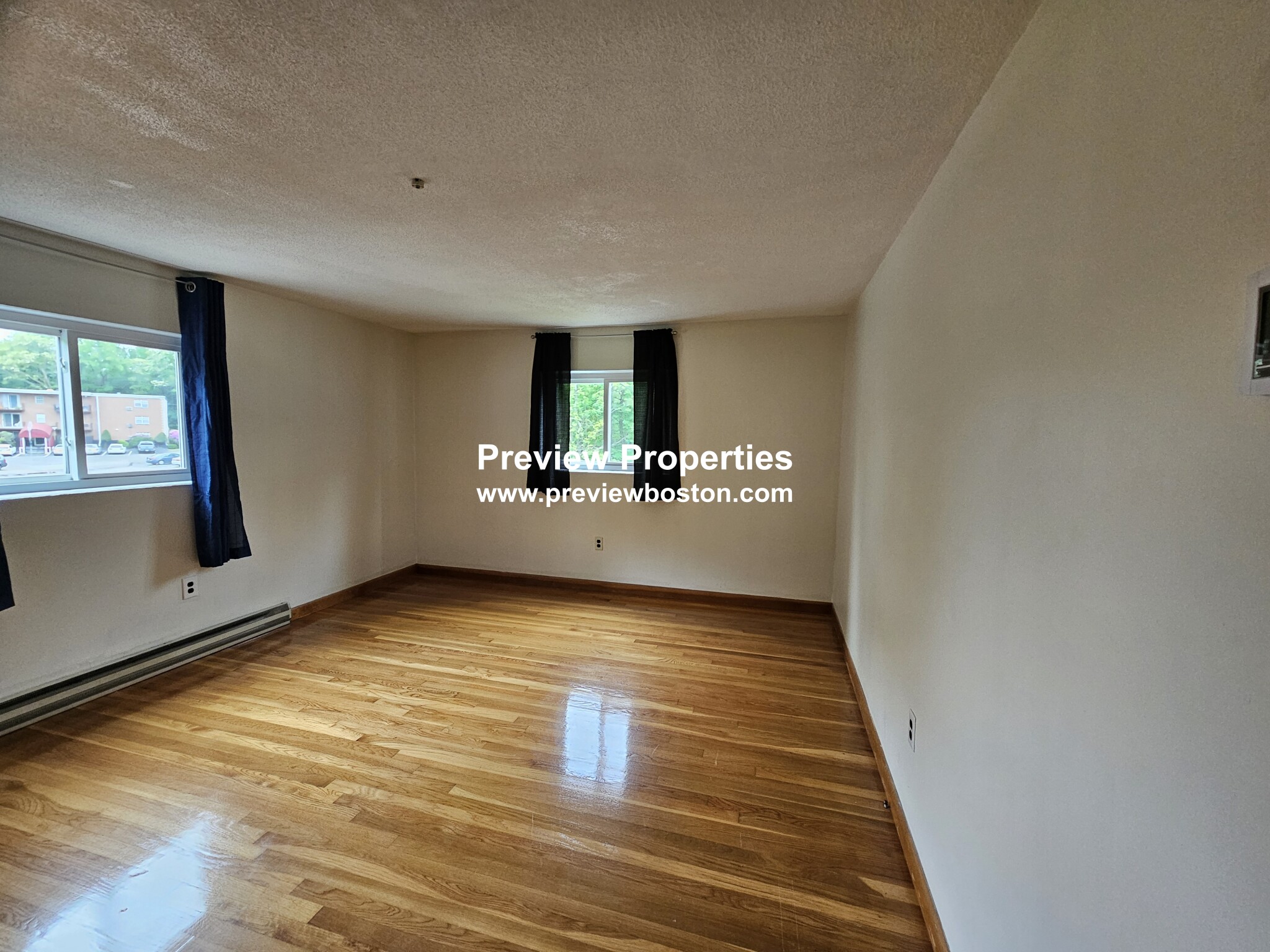 150 Barham Ave, North Quincy