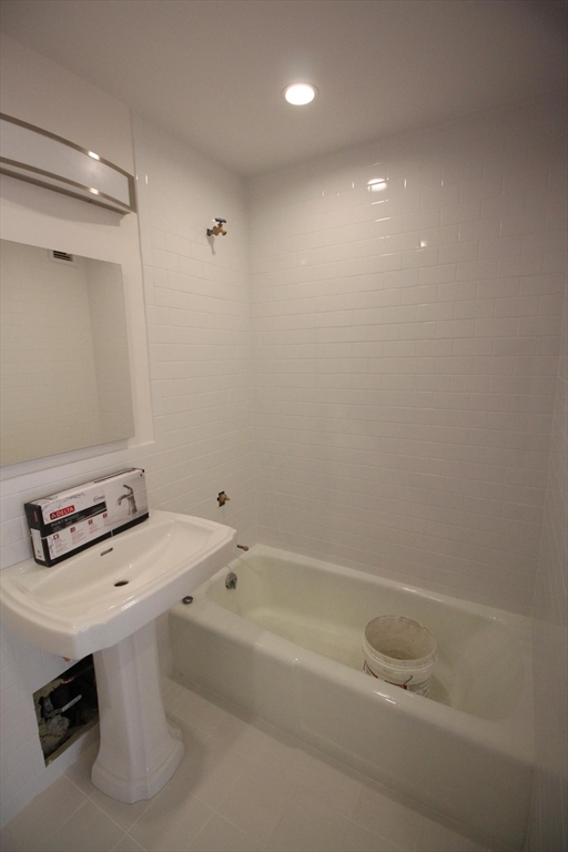 65 East India Row, Waterfront