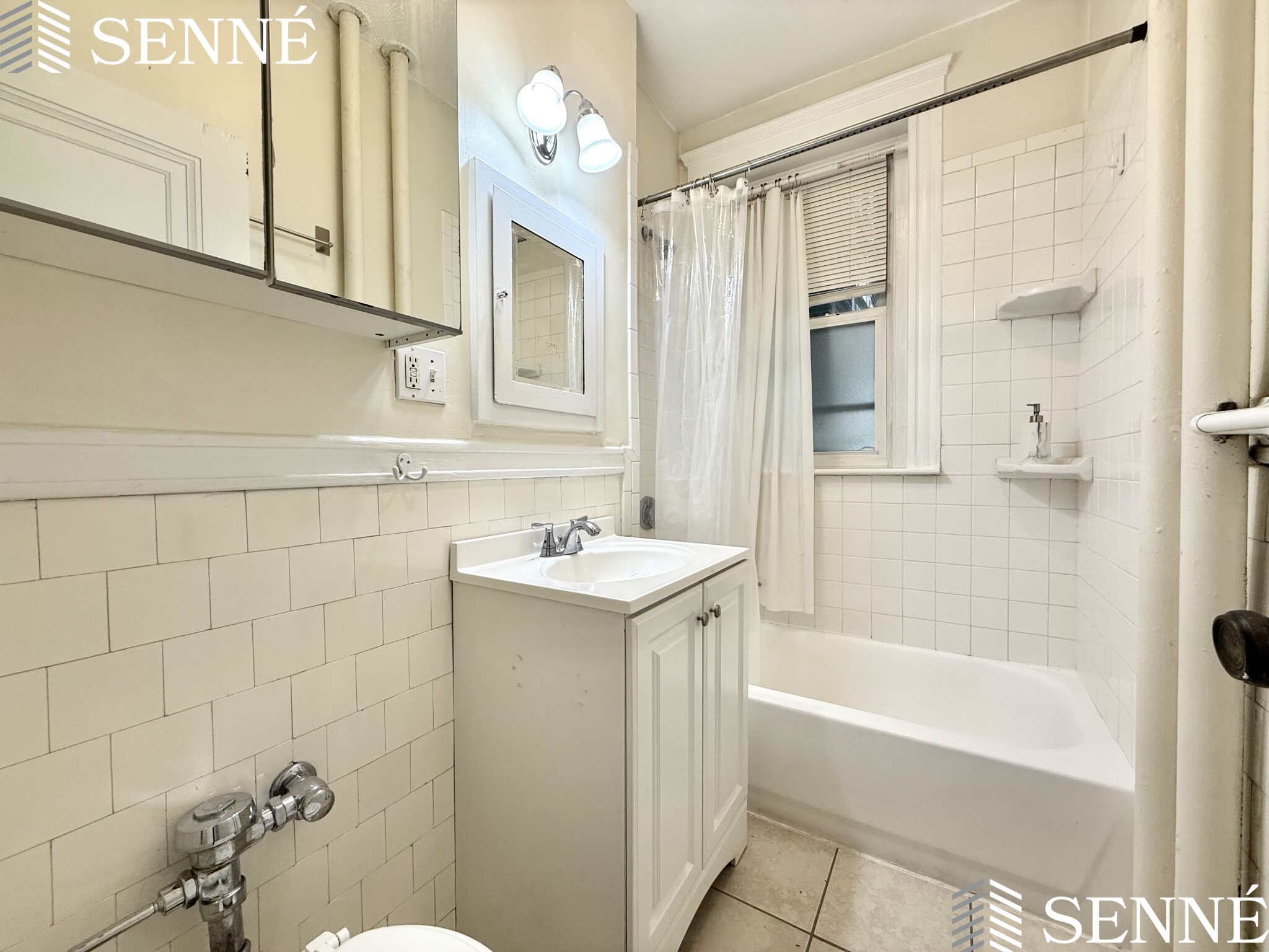 1697 Cambridge St, Harvard Square