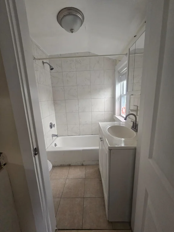111 Brookline St, Lynn