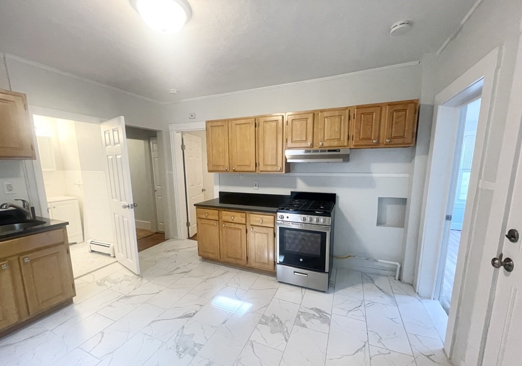 22 Howell St, Boston