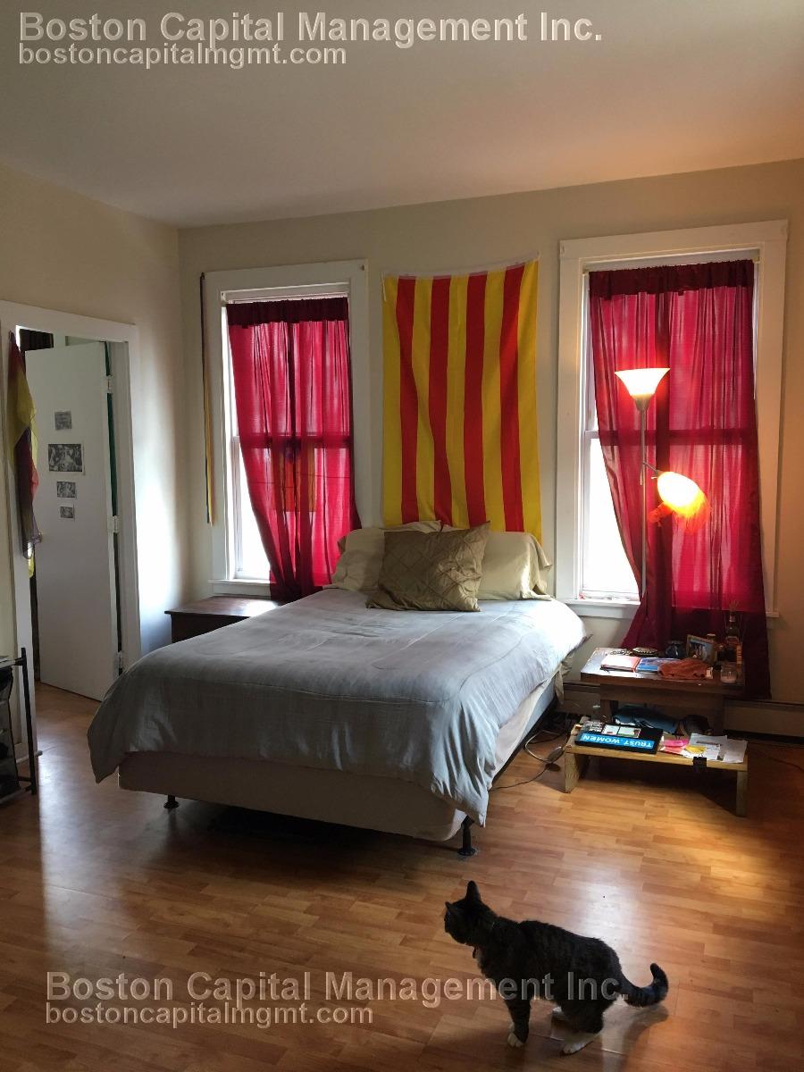 42 Sewall St, Somerville