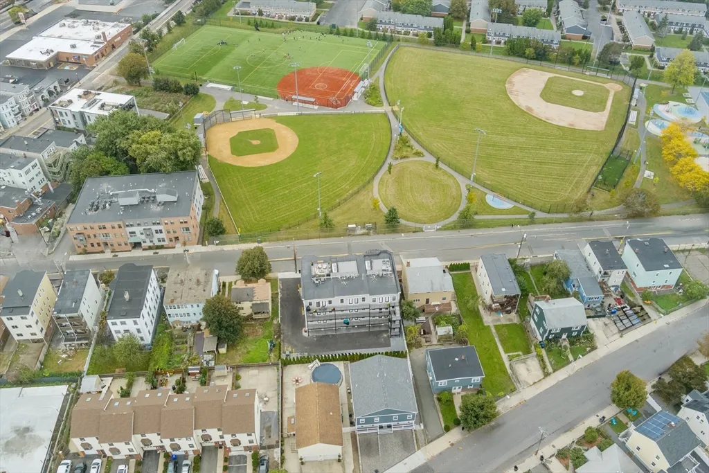 31 Boardman St, East Boston