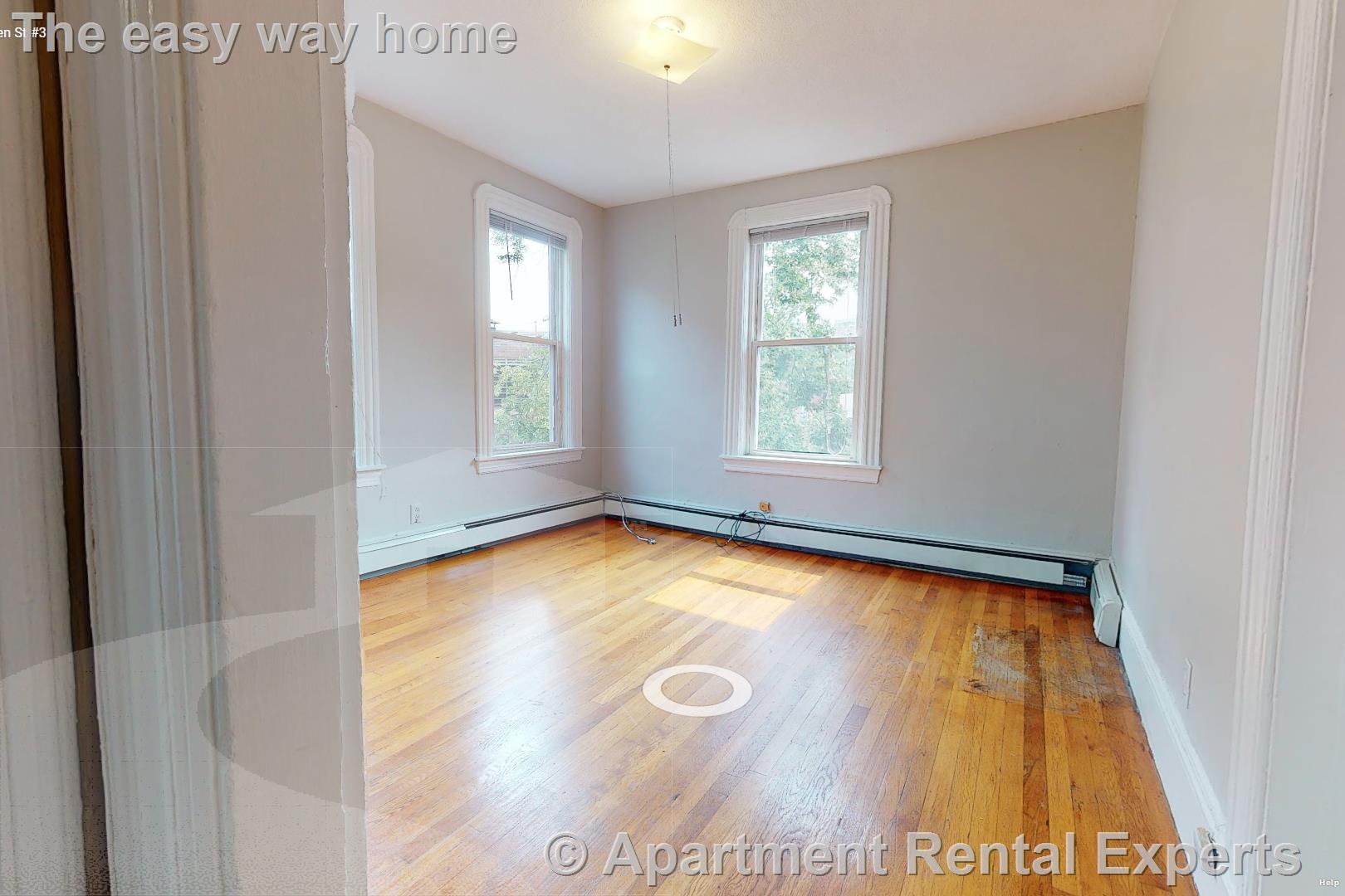 568 Green St, Central Square