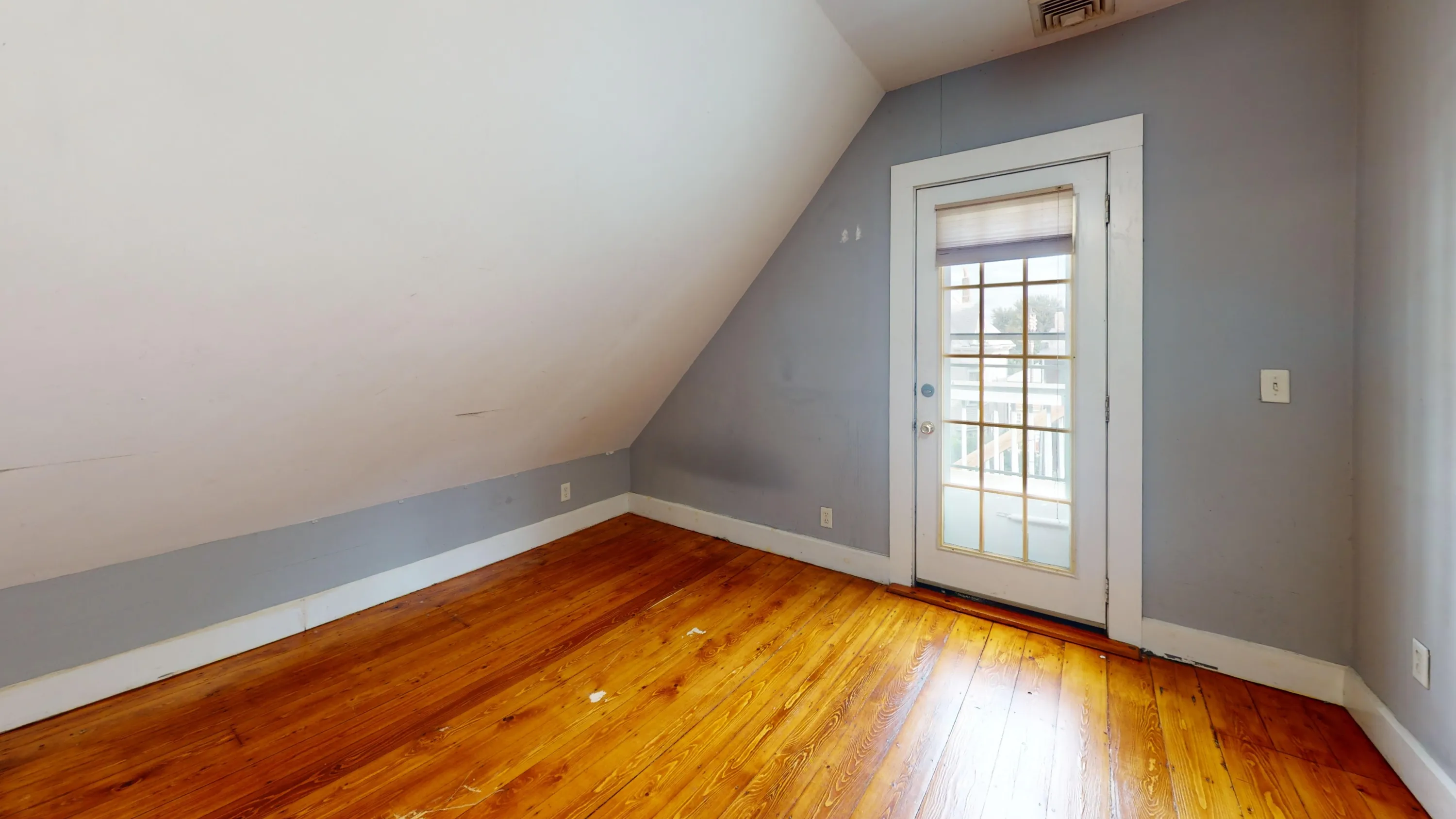 126 Calumet St, Mission Hill