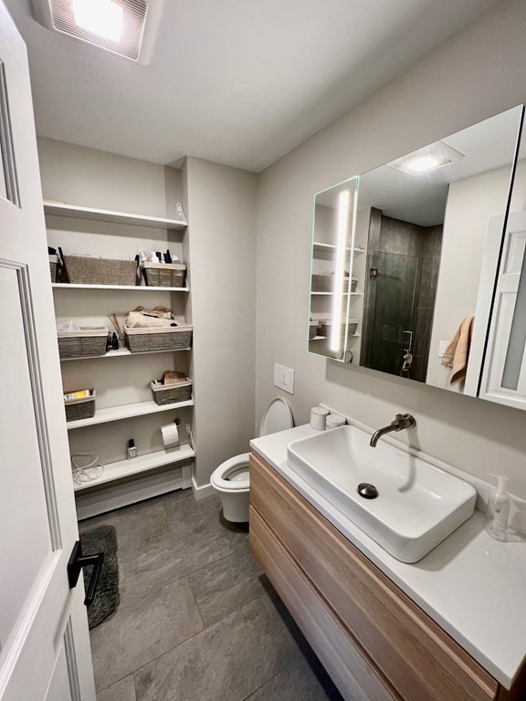 66 Telegraph St, South Boston