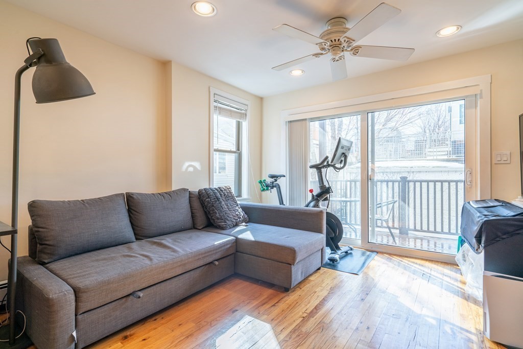 1 bed, 1 bath apartment for rent at 62 Hurley St Unit 2, East Cambridge — photo 3 of 13