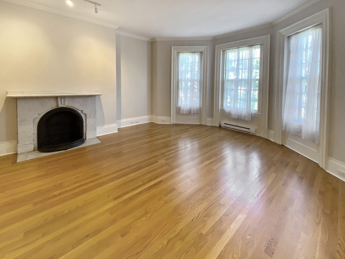 Studio bed, 1 bath apartment for rent at 80 Marlborough St Unit 6, Back Bay — photo 5 of 28