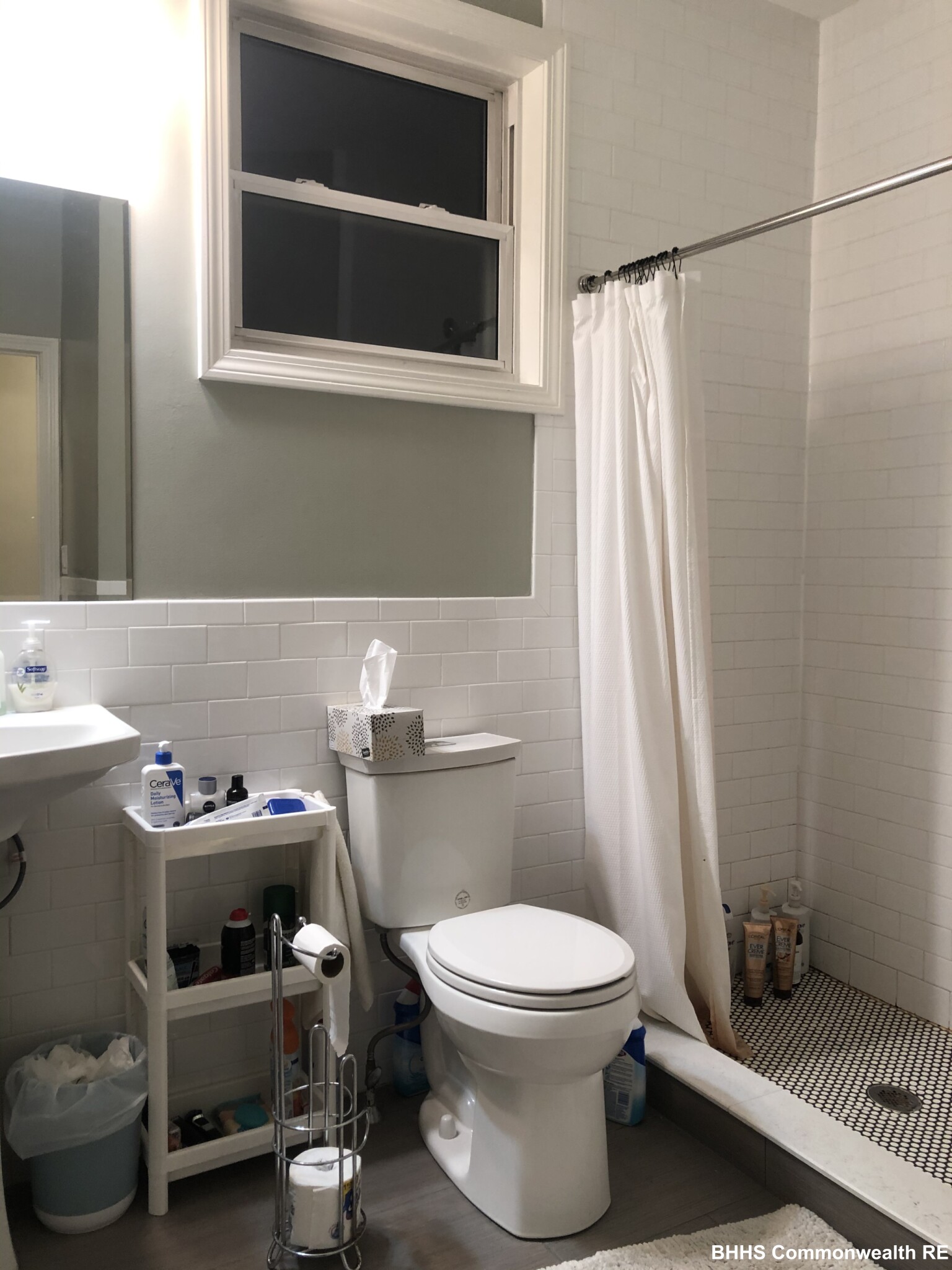 4 bed, 2 bath apartment for rent at 106 Chester St Unit 1, Allston — photo 12 of 15