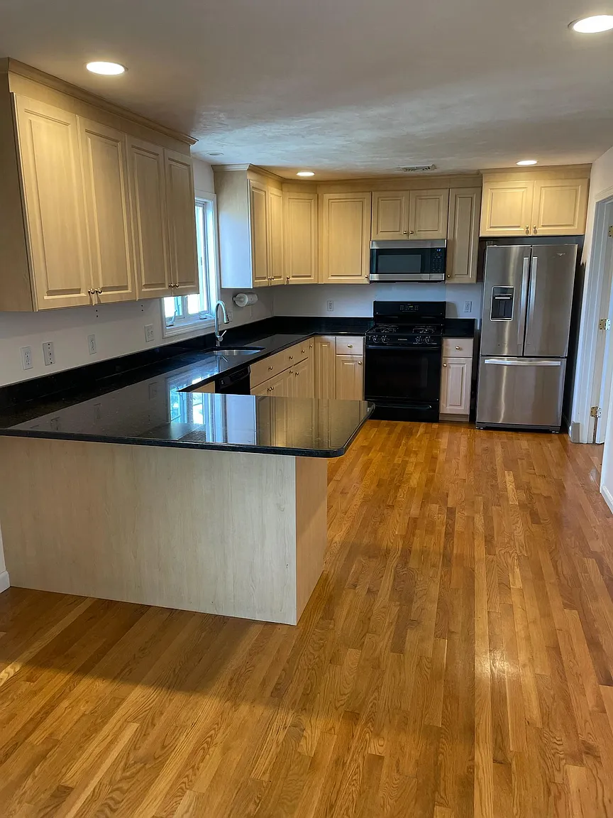 3 bed, 3.5 bath apartment for rent at 6 Mcculloch St Unit 6, Needham — photo 1 of 22