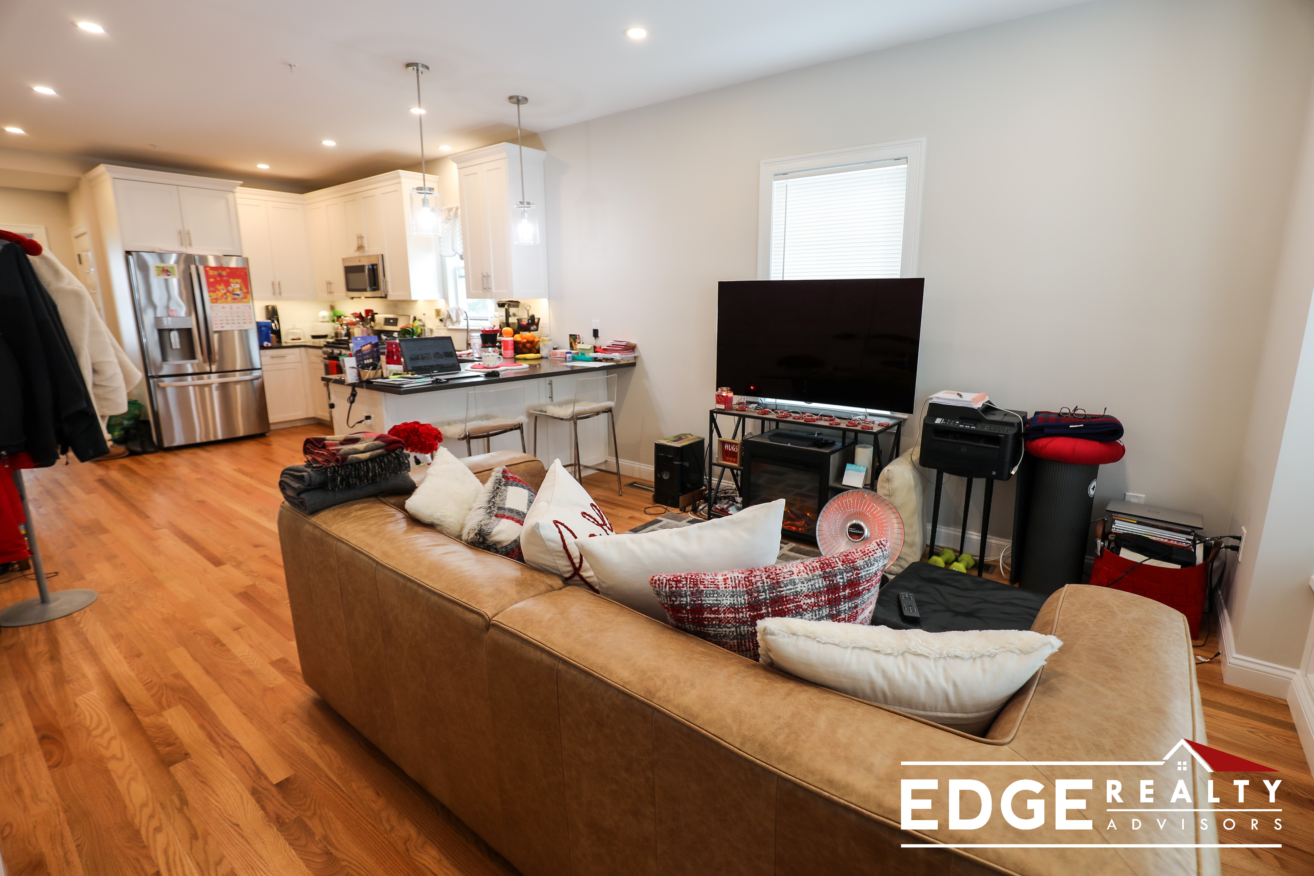 1 bed, 1 bath apartment for rent at 87 High St Unit 3, Waltham — photo 8 of 9