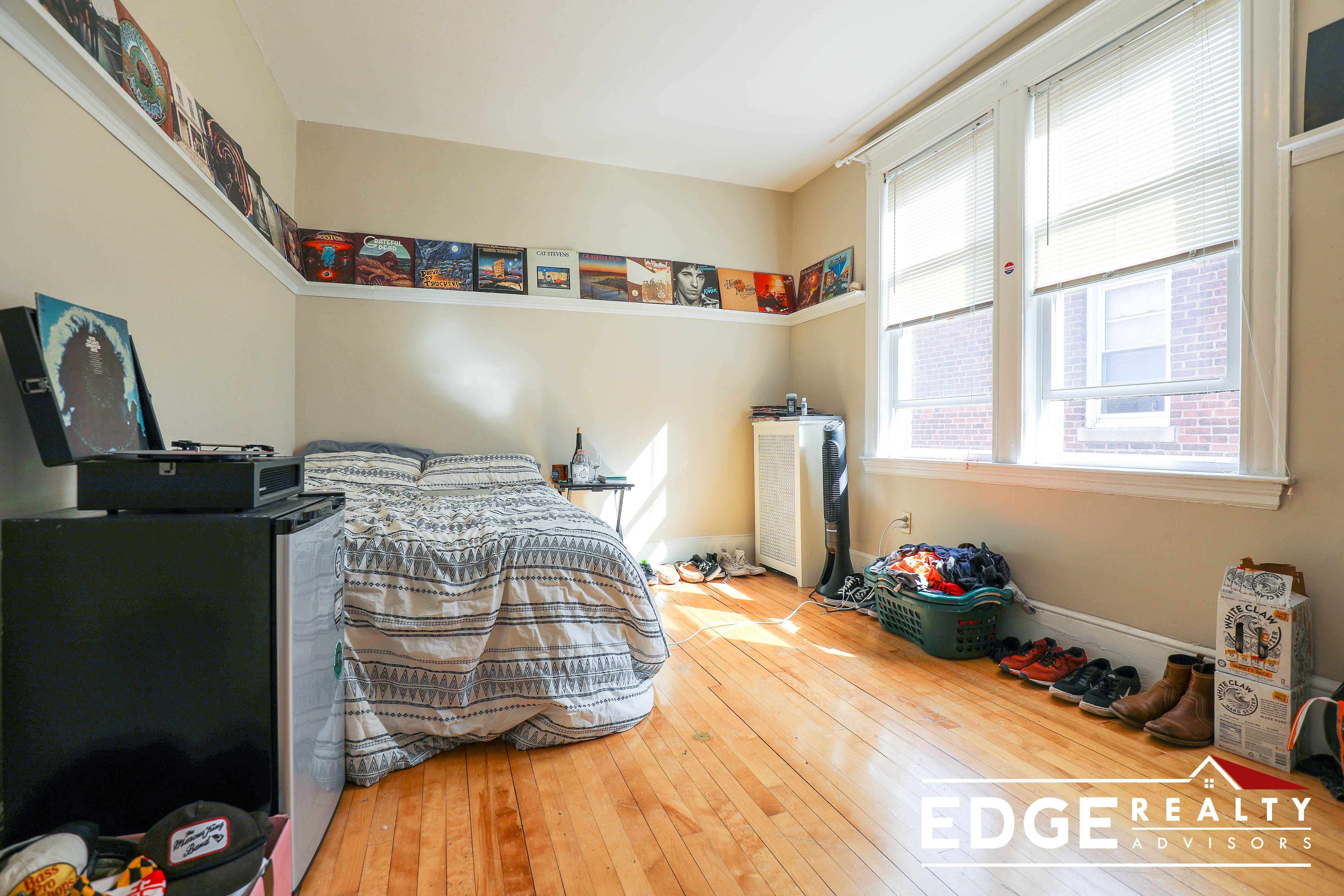 3 bed, 1 bath apartment for rent at 6 Colborne Rd Unit 3, Brighton — photo 7 of 9