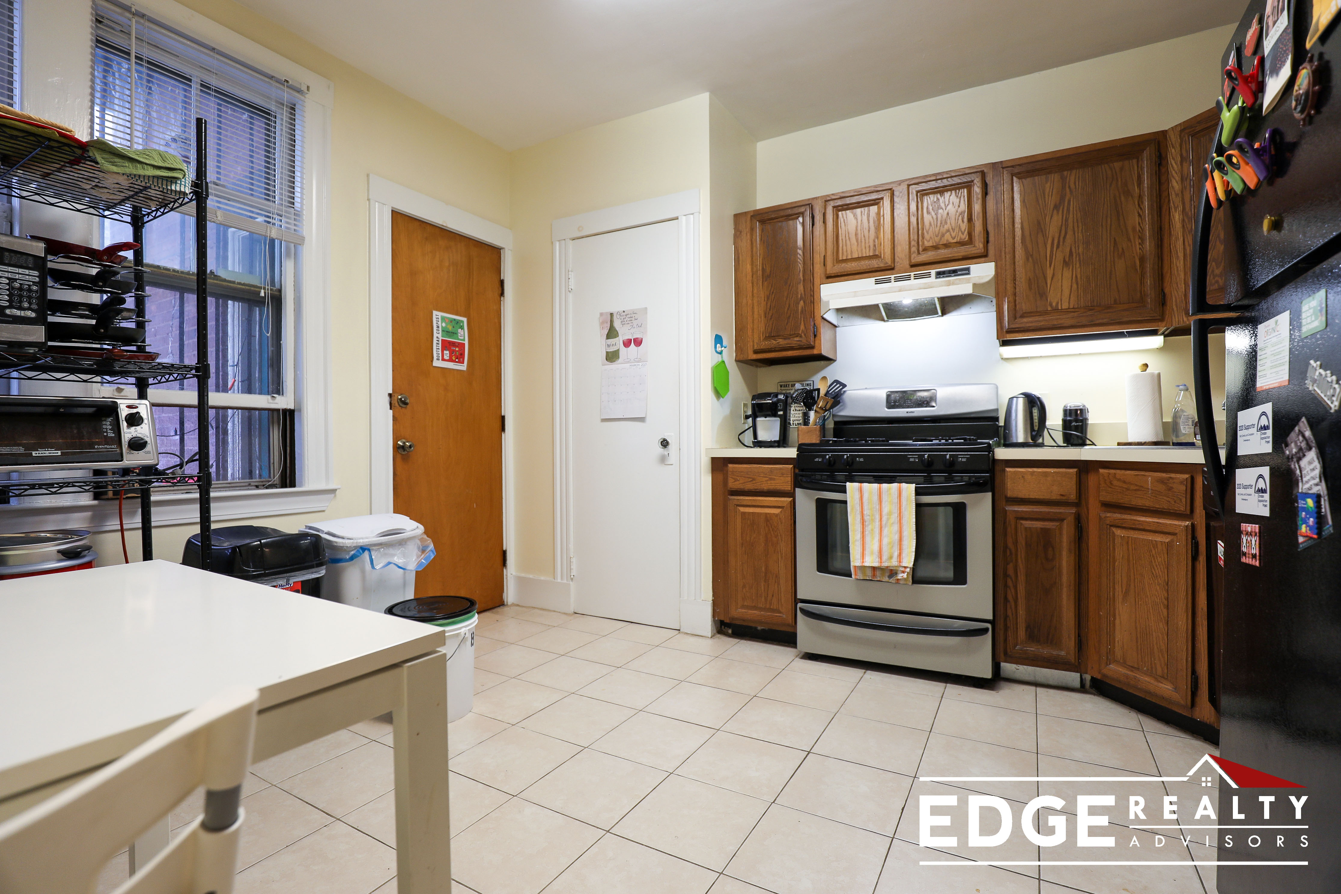 3 bed, 1 bath apartment for rent at 6 Colborne Rd Unit 3, Brighton — photo 2 of 9