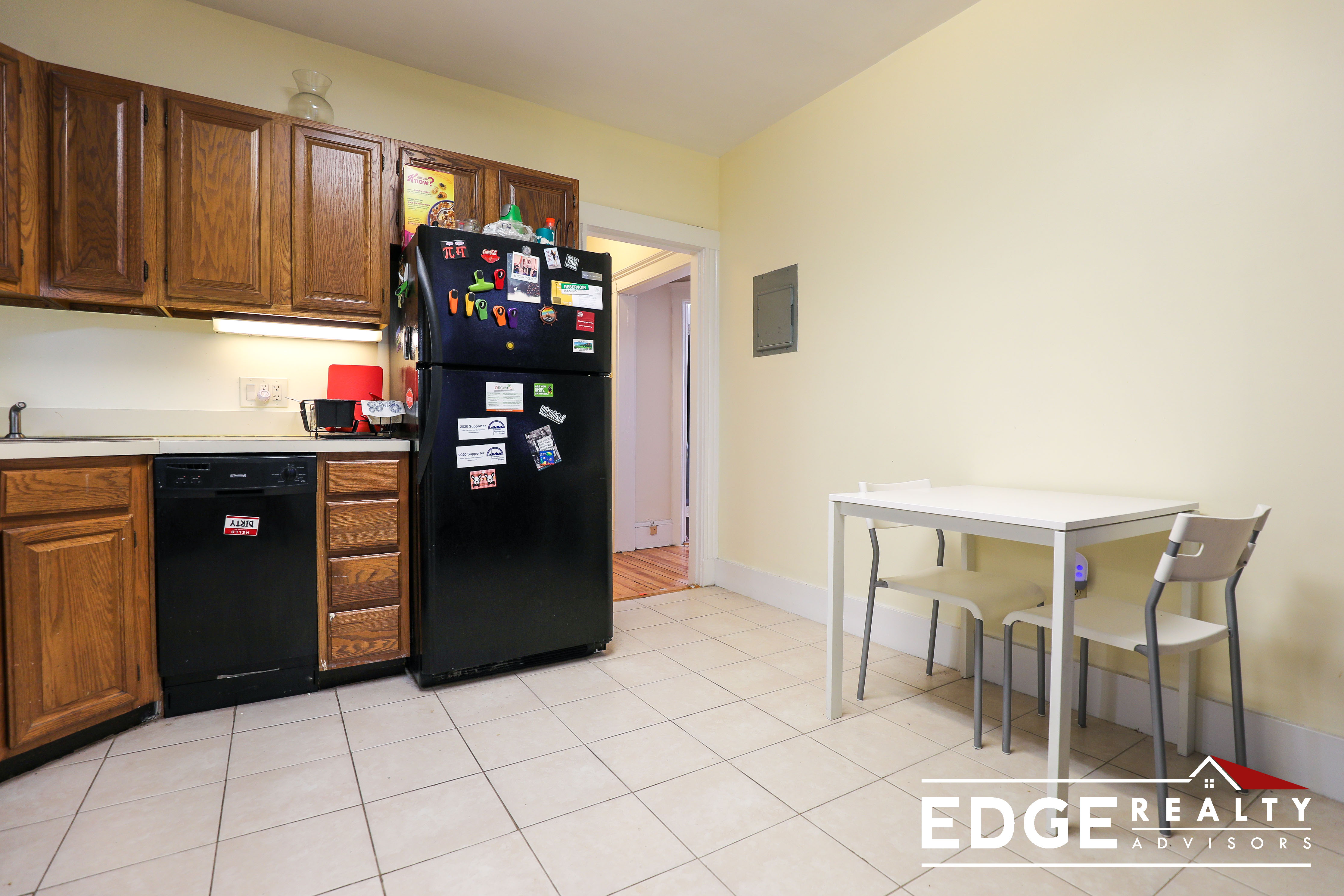 3 bed, 1 bath apartment for rent at 6 Colborne Rd Unit 3, Brighton — photo 3 of 9