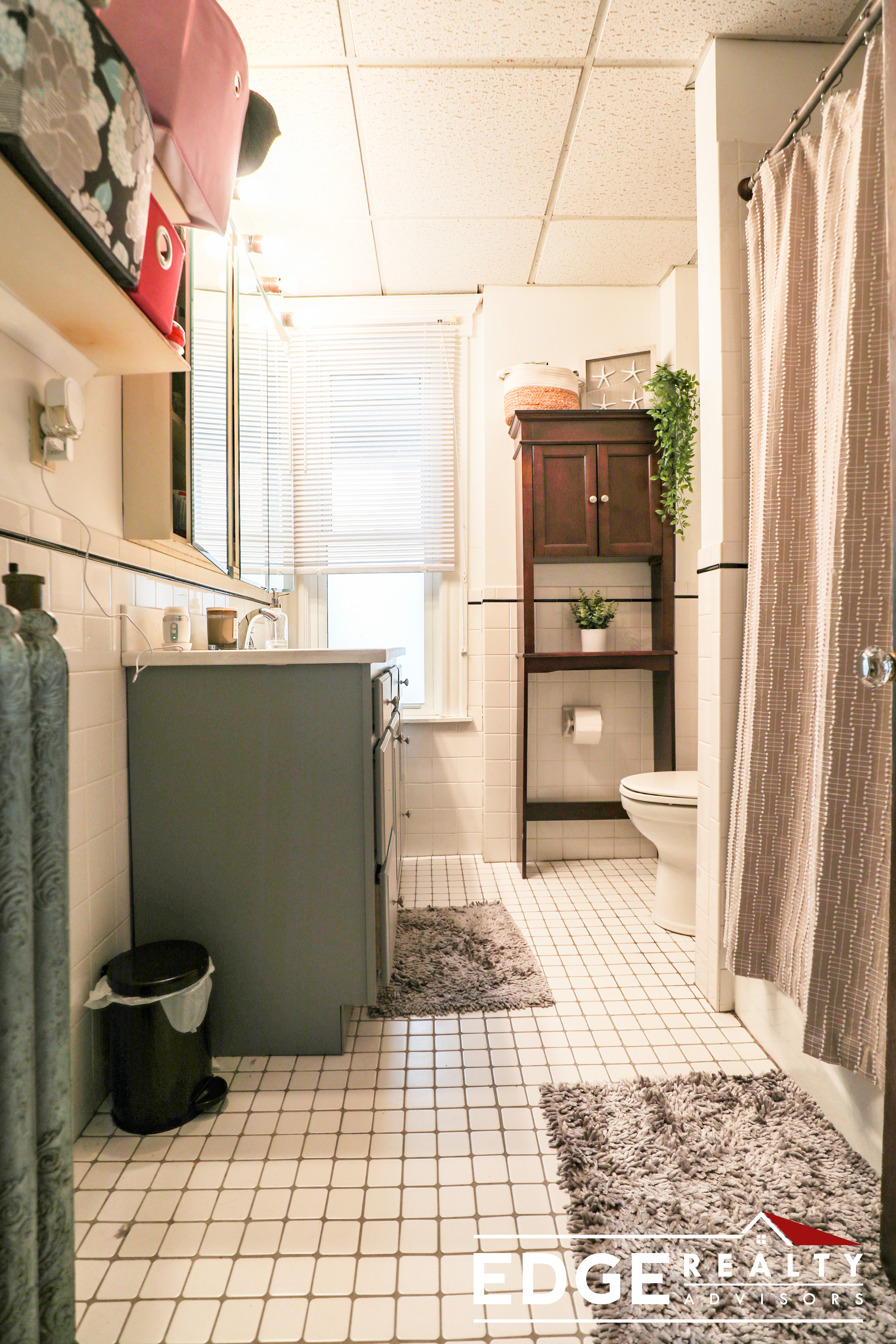 3 bed, 1 bath apartment for rent at 69 Oak Square Ave Unit 3, Brighton — photo 11 of 11