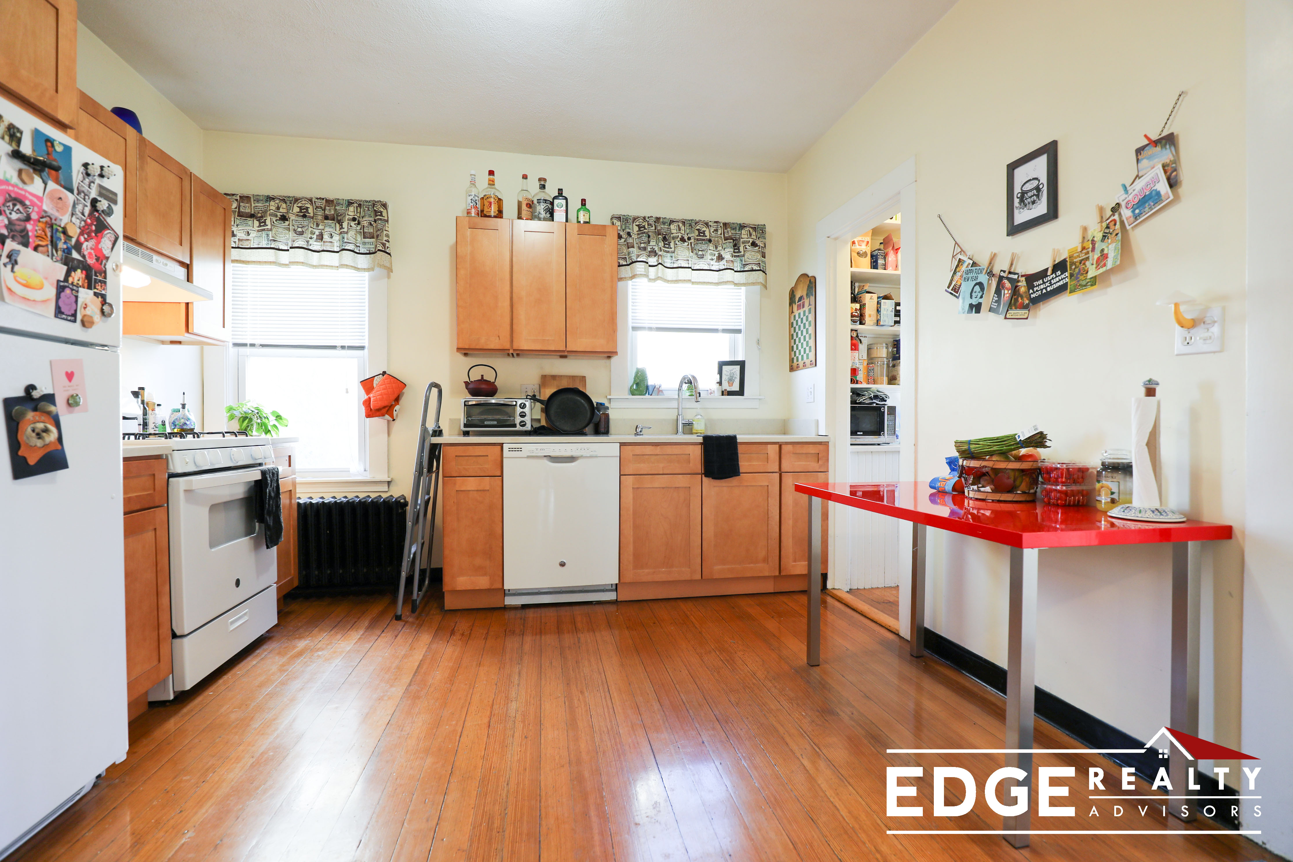 2 bed, 1 bath apartment for rent at 25 Mapleton St Unit 1, Brighton — photo 3 of 10