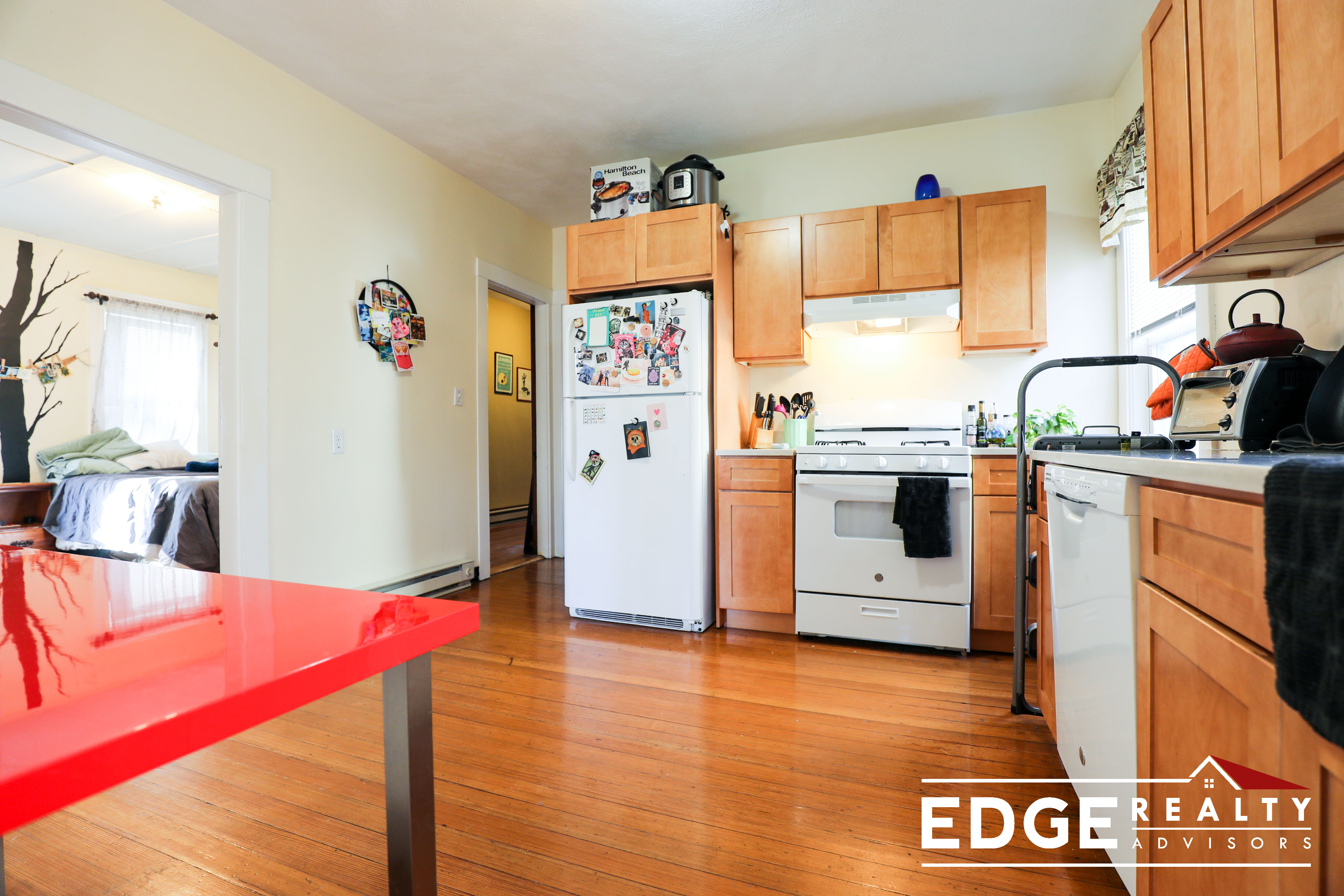 2 bed, 1 bath apartment for rent at 25 Mapleton St Unit 1, Brighton — photo 2 of 10