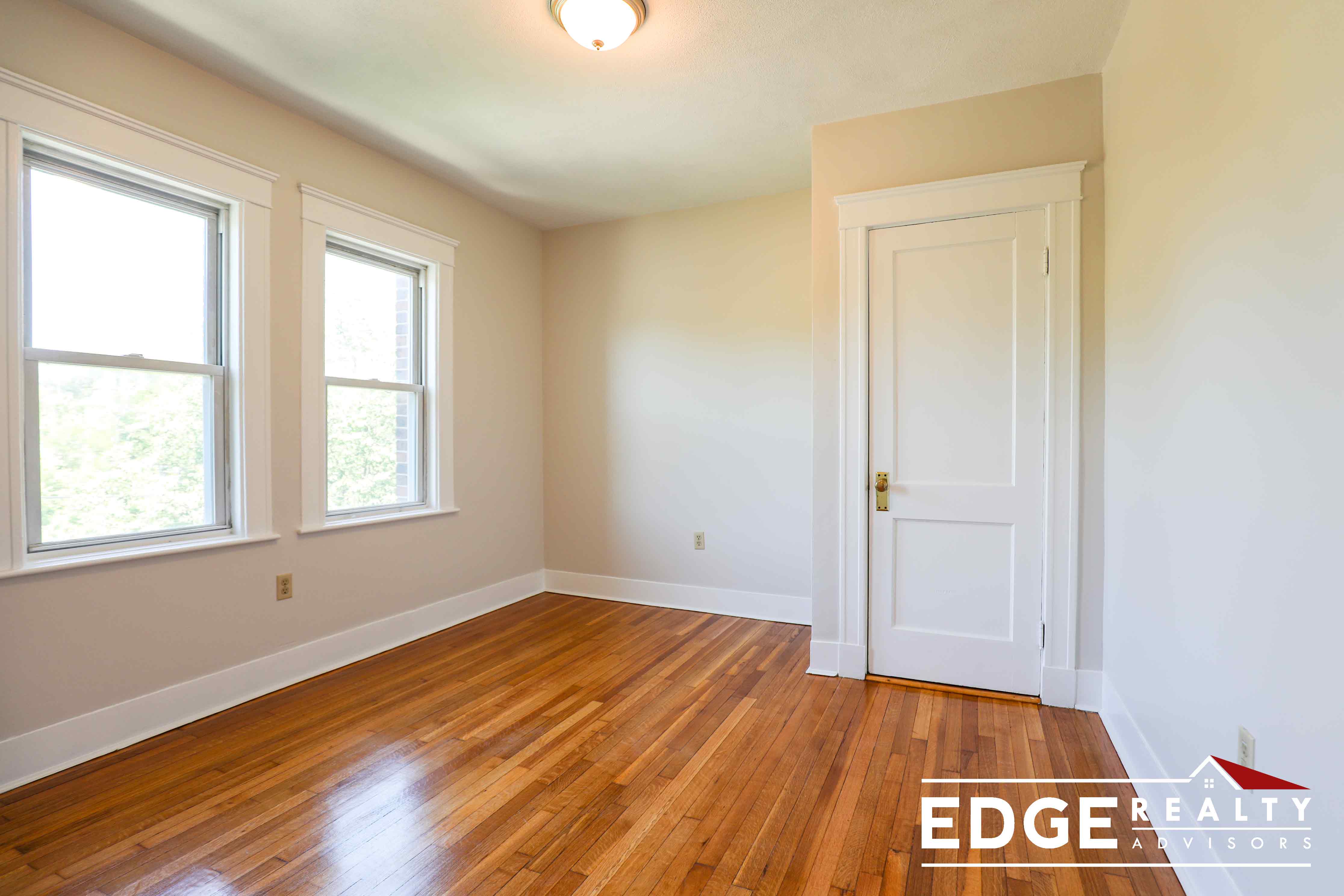 3 bed, 1 bath apartment for rent at 1496 Commonwealth Ave Unit 5, Brighton — photo 4 of 6
