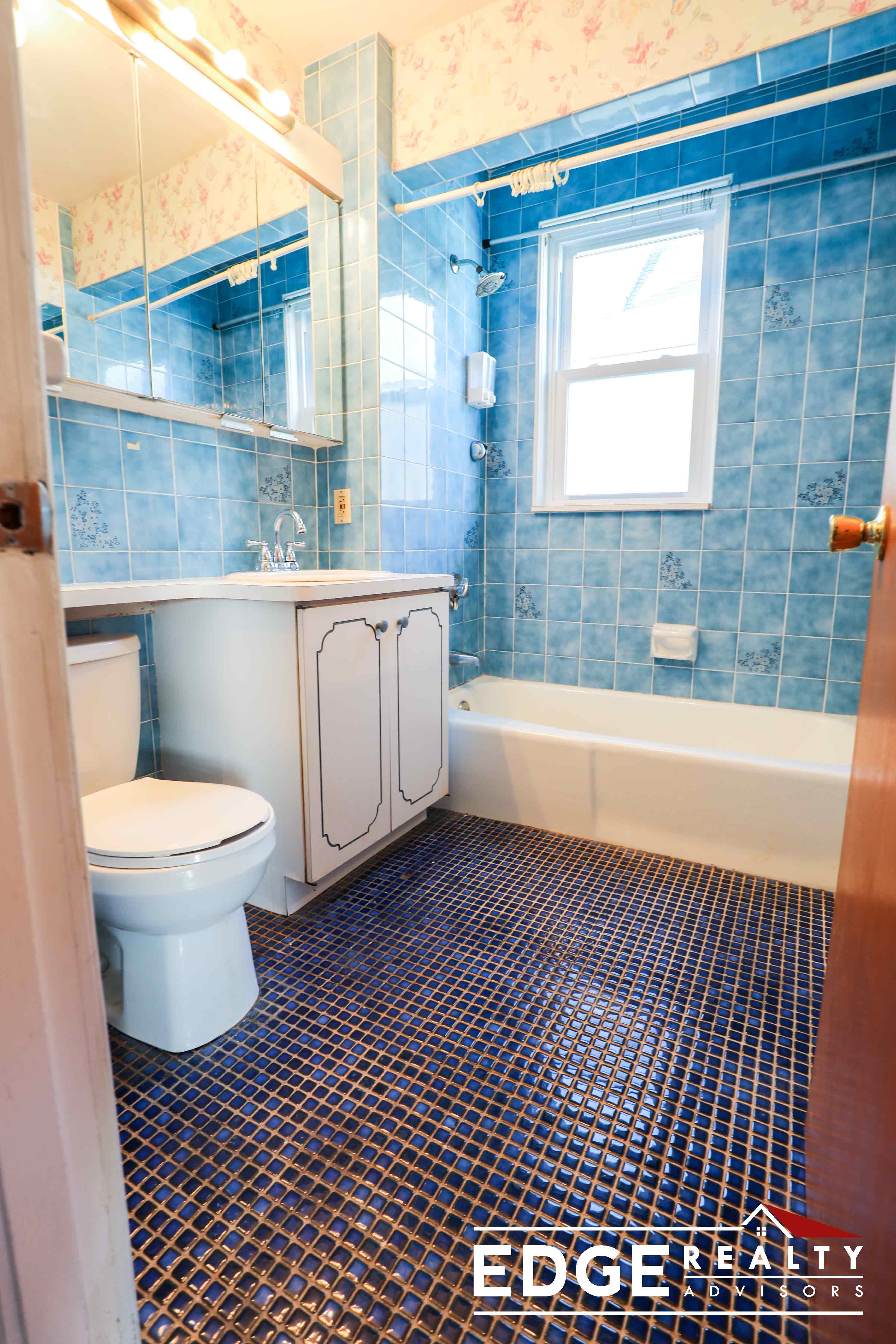 3 bed, 1 bath apartment for rent at 90 Hobart St Unit 1, Brighton — photo 7 of 10