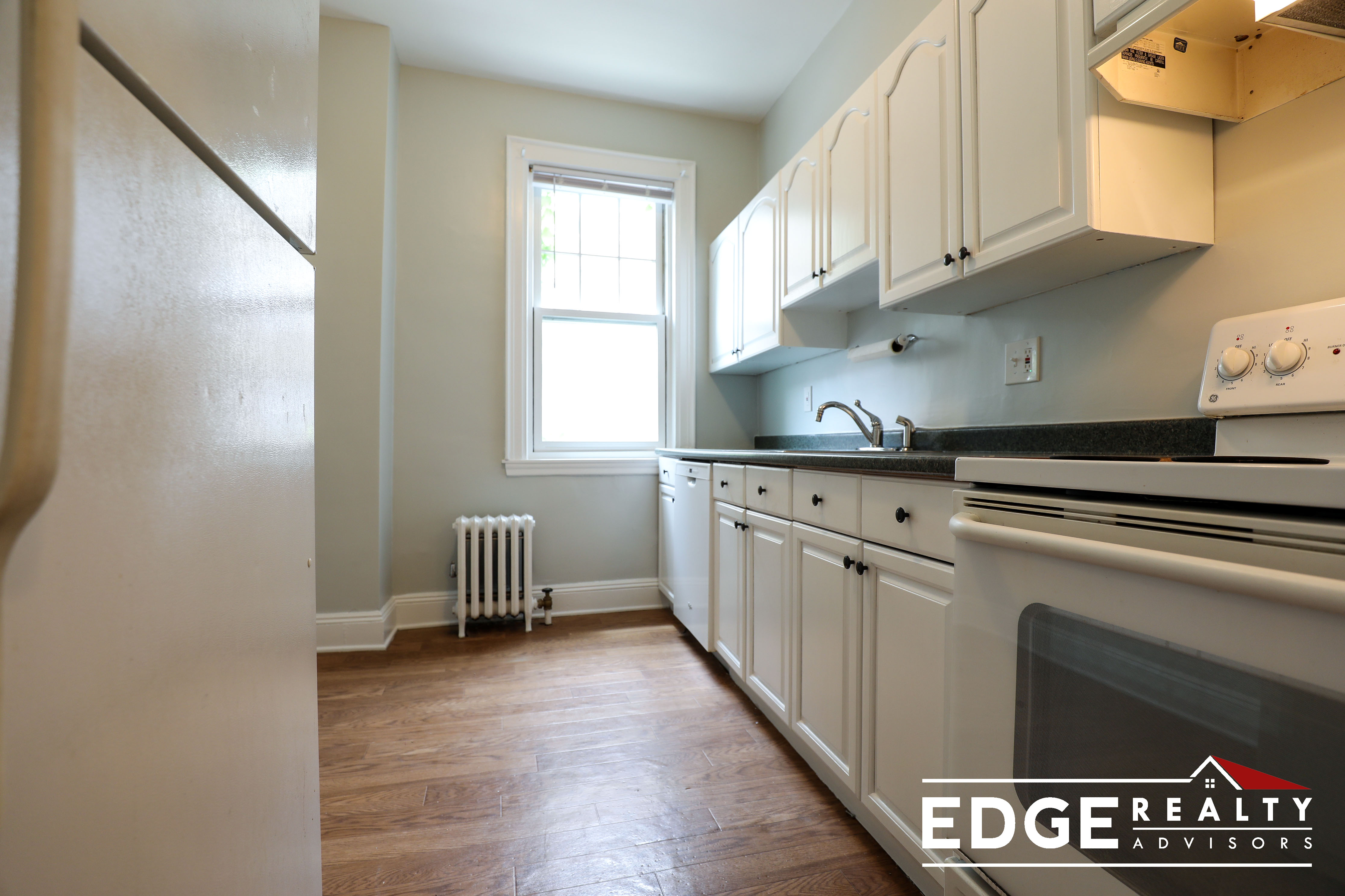 2 bed, 1 bath apartment for rent at 48 Strathmore Rd Unit 2, Brighton — photo 3 of 14