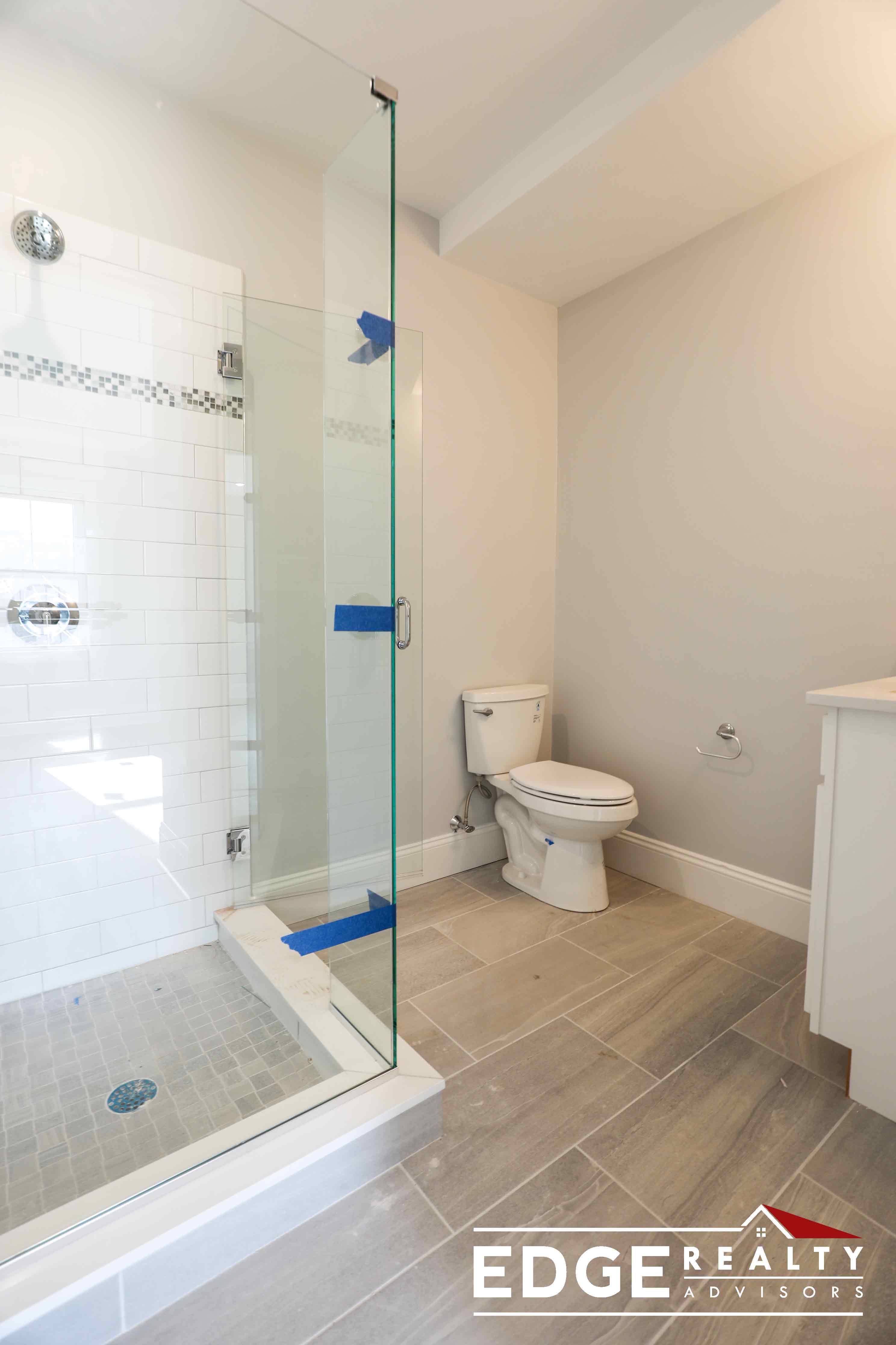 4 bed, 3 bath apartment for rent at 4 North Beacon St Unit 4, Allston — photo 9 of 12