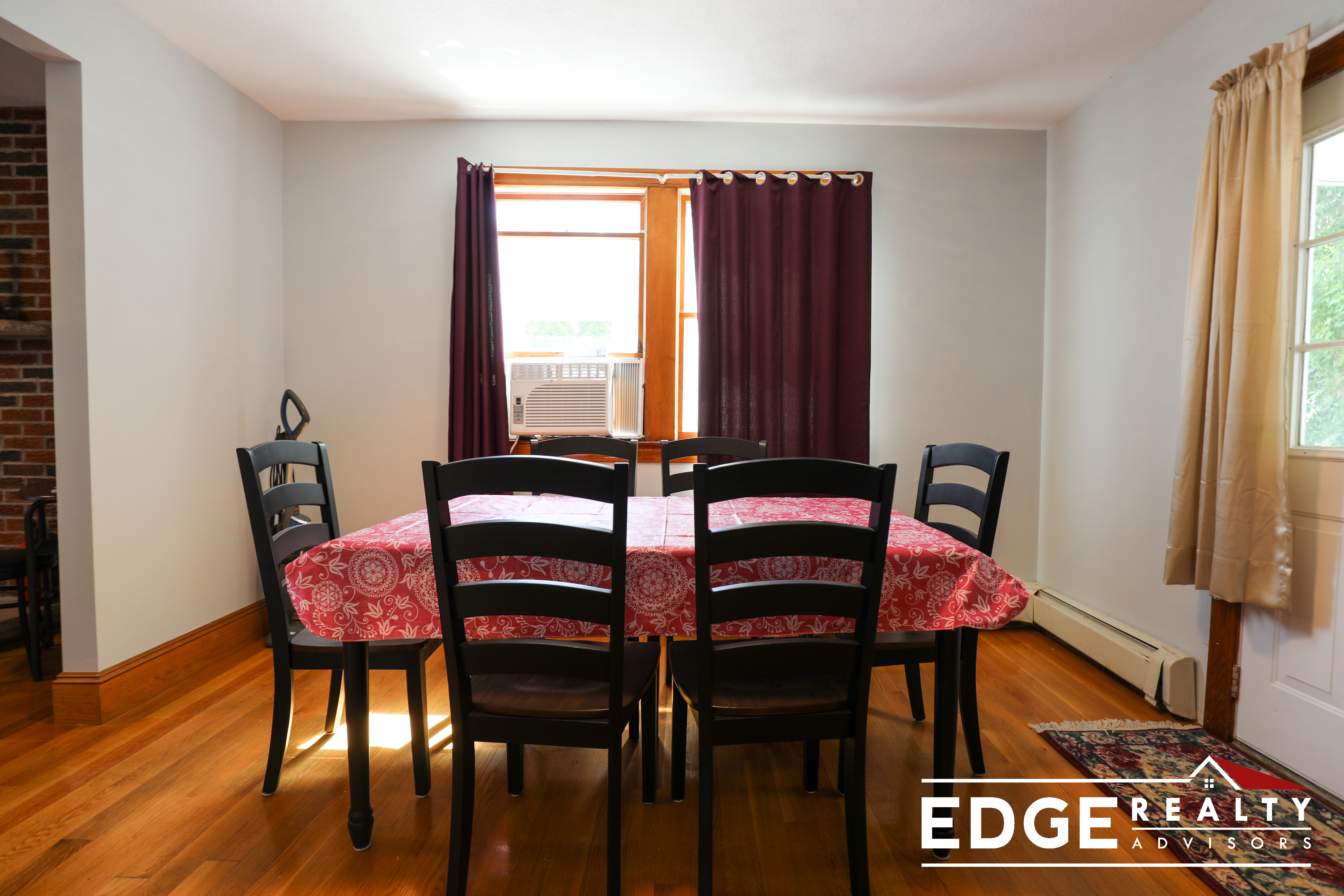 5 bed, 1.5 bath apartment for rent at 41 Gerrish St Unit 1, Brighton — photo 5 of 12