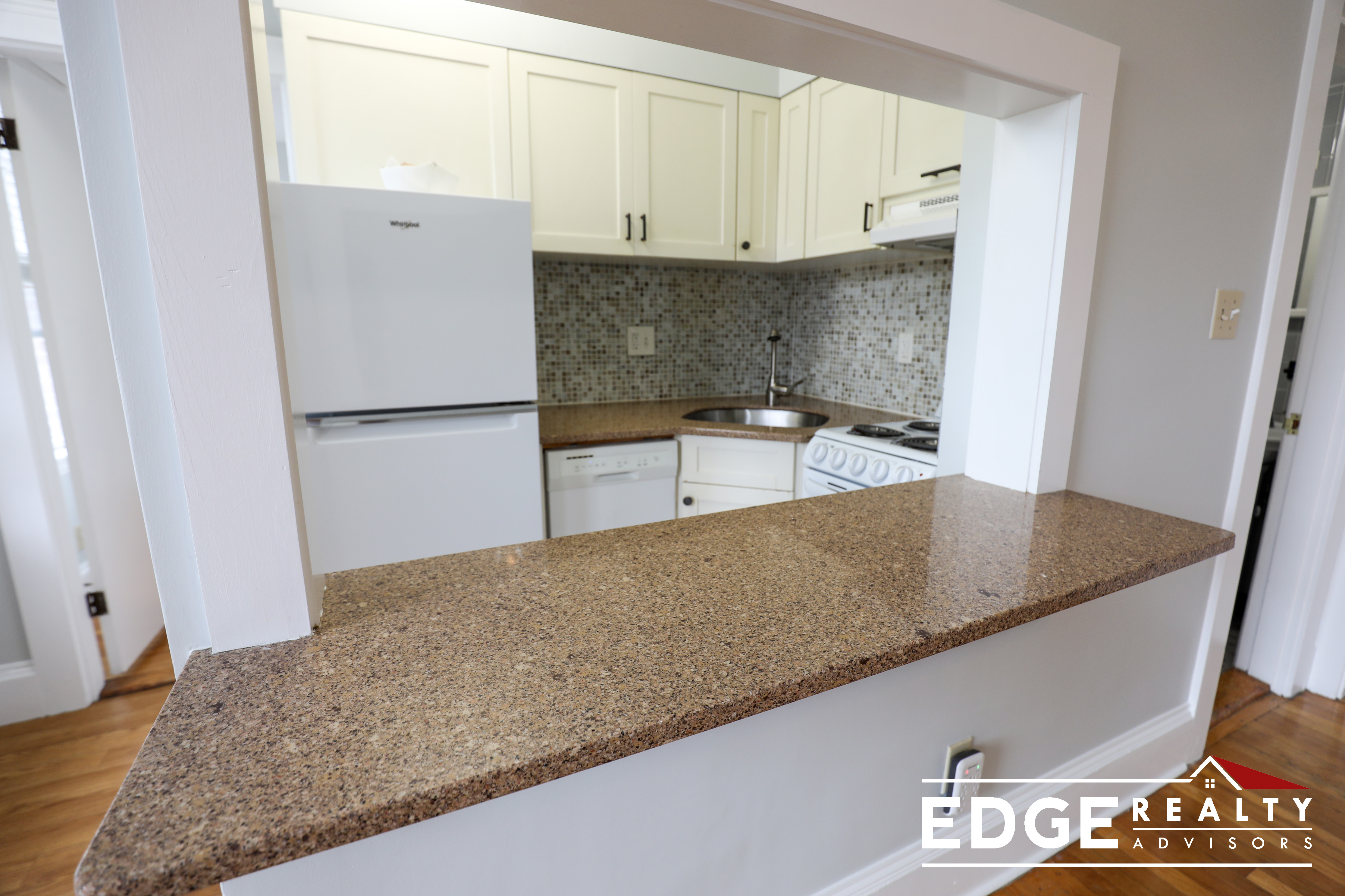 1 bed, 1 bath apartment for rent at 120 Lanark Rd Unit 5, Brighton