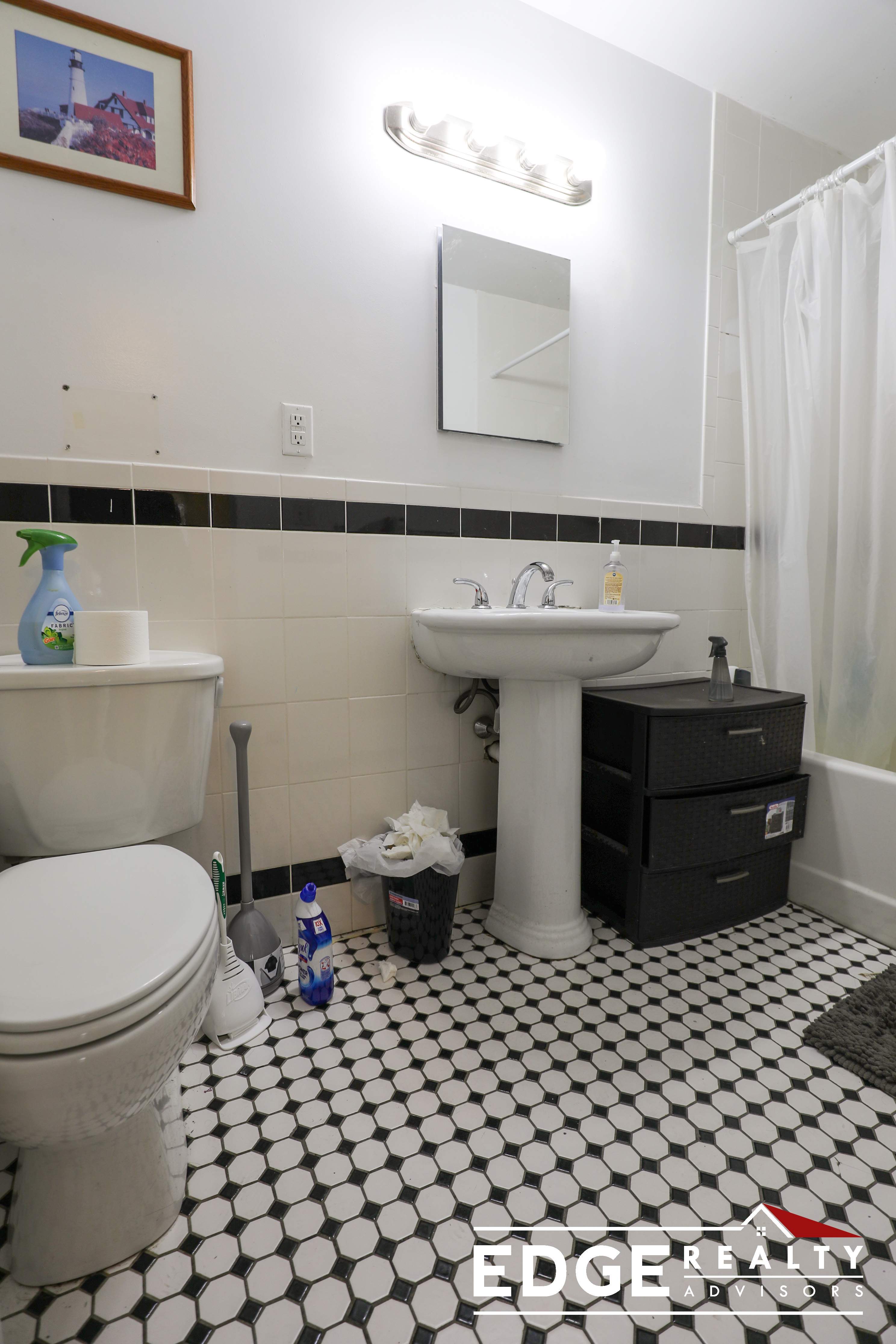 4 bed, 2 bath apartment for rent at 12 Wadsworth St Unit 1, Allston — photo 7 of 9