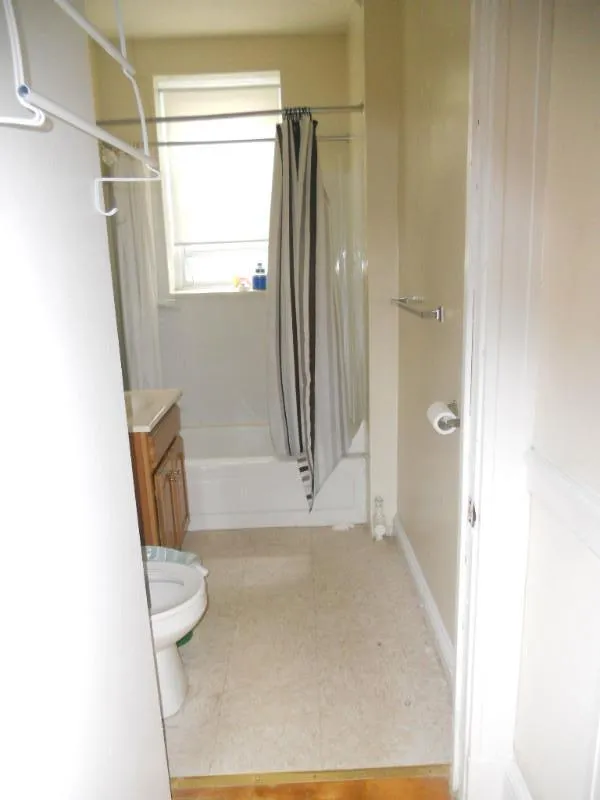 142 Davis Ave, Emerson Gardens