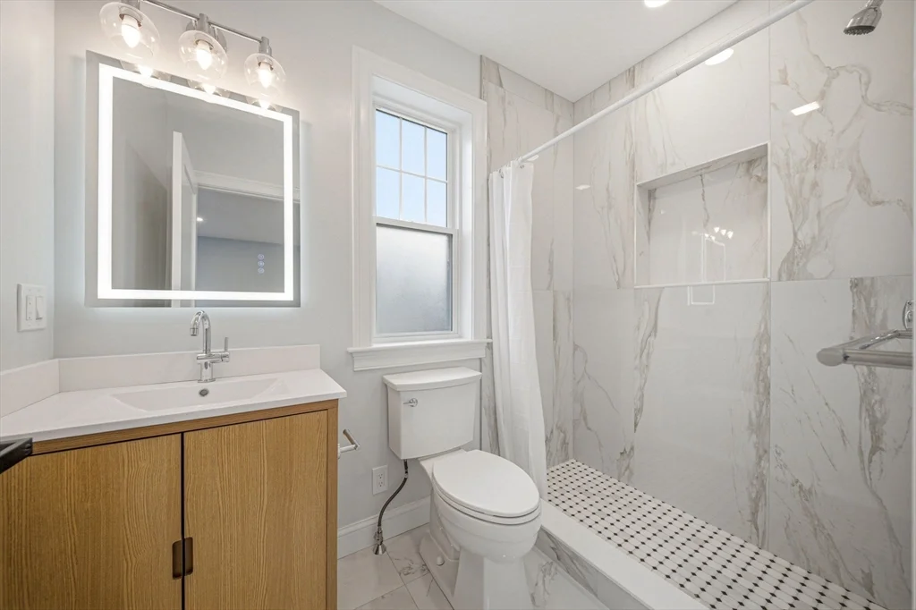 9 Logan Ave, Medford