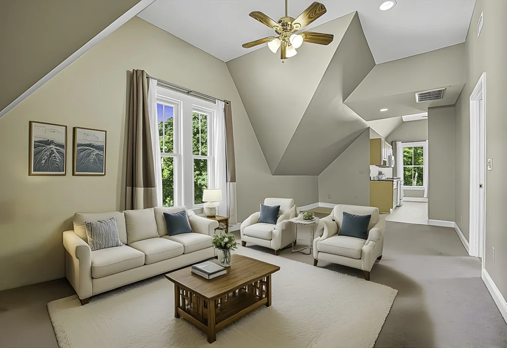 64 South St, Westborough