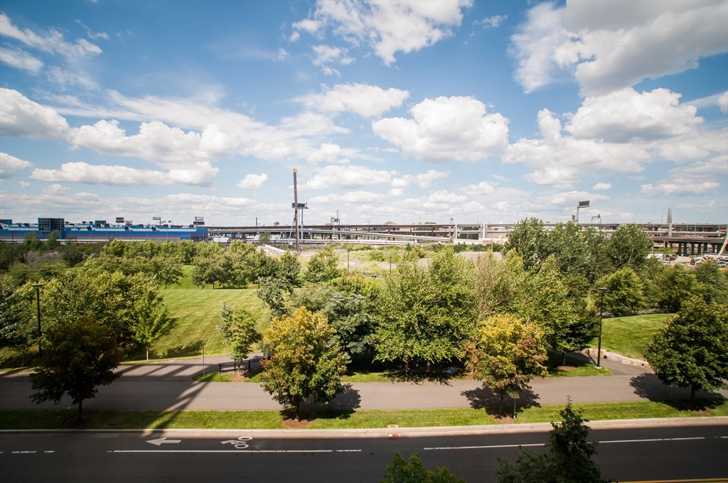 2 Earhart St, East Cambridge