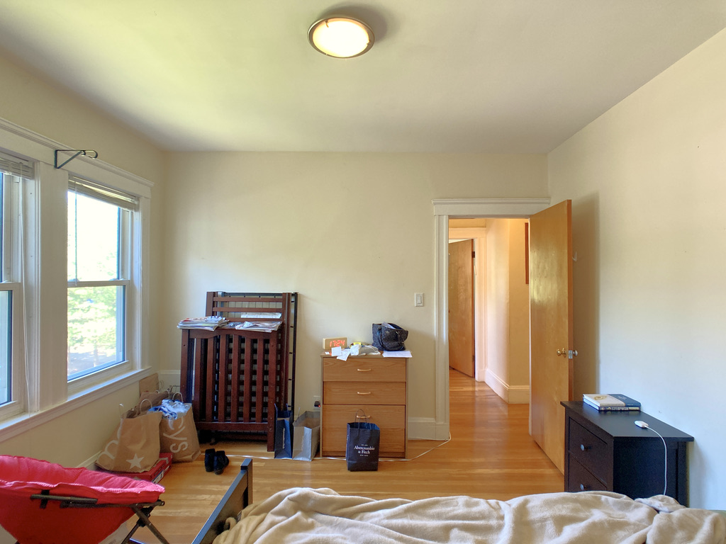 129 Oxford Rd, Newton Centre