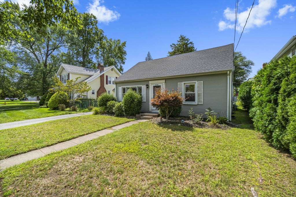 216 Dwight Rd, Springfield