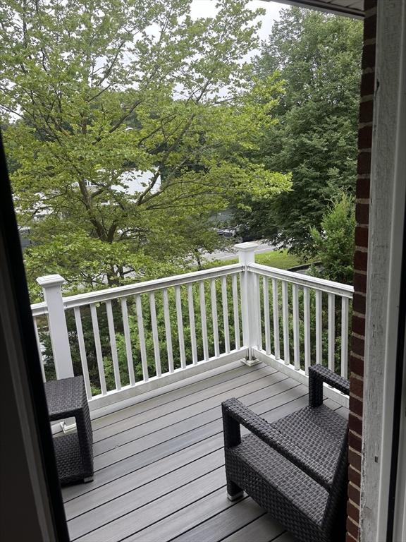 569 Commonwealth Ave, Newton