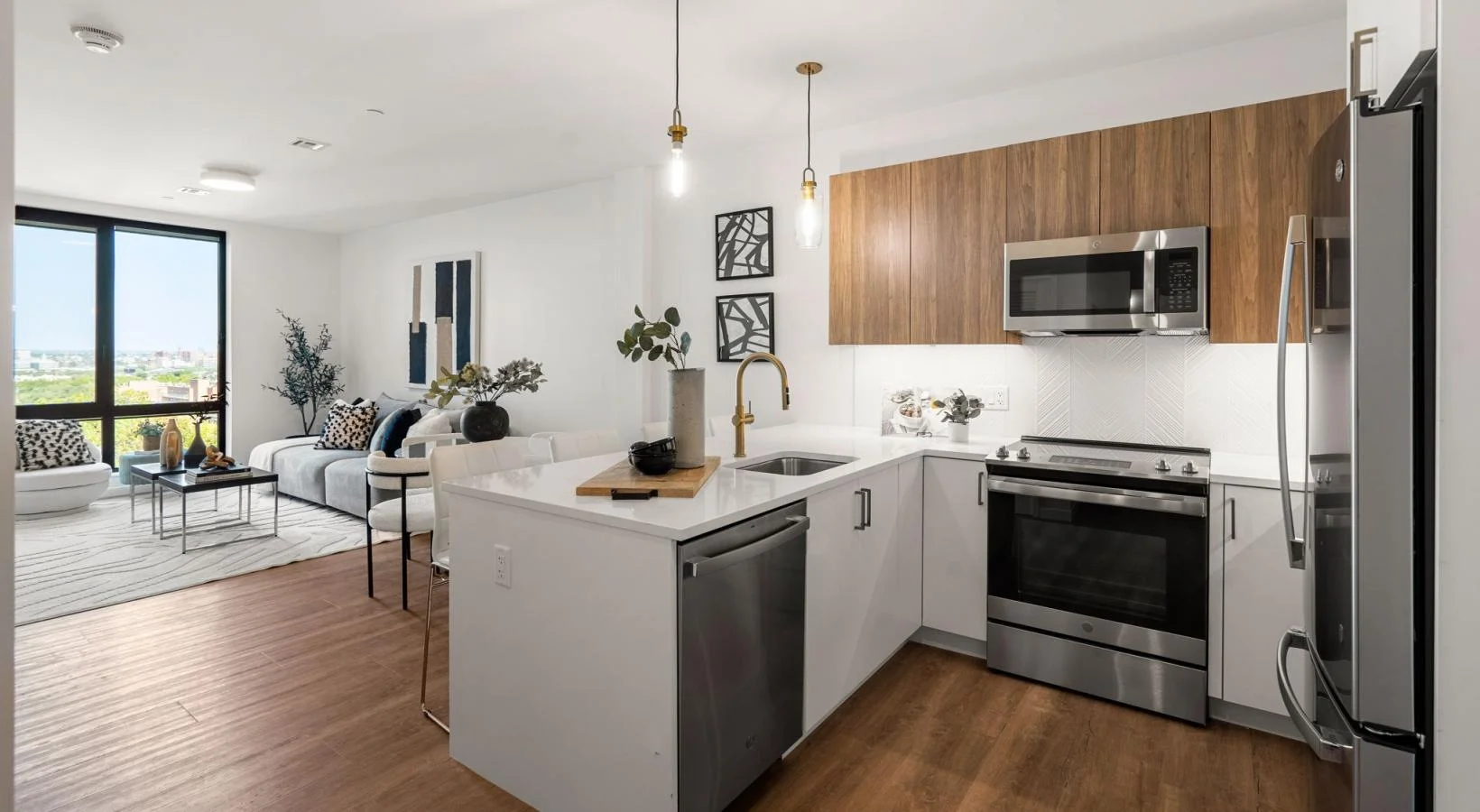 1525 Commonwealth Ave, Brighton