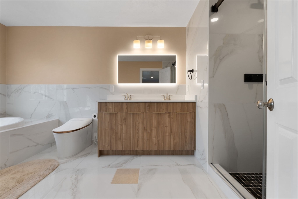 60 Shufelt Rd, South Walpole