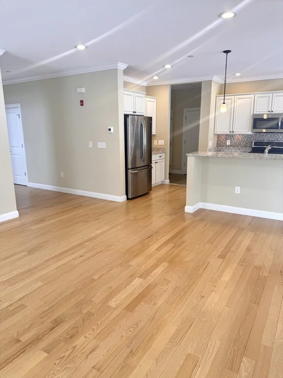 100 Baldwin Ave, Woburn