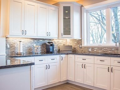 43 Old Harbor St, South Boston