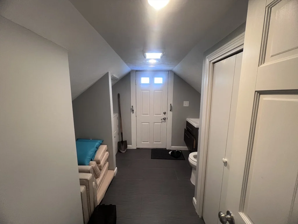 6 Arcadia St, Jamaica Plain